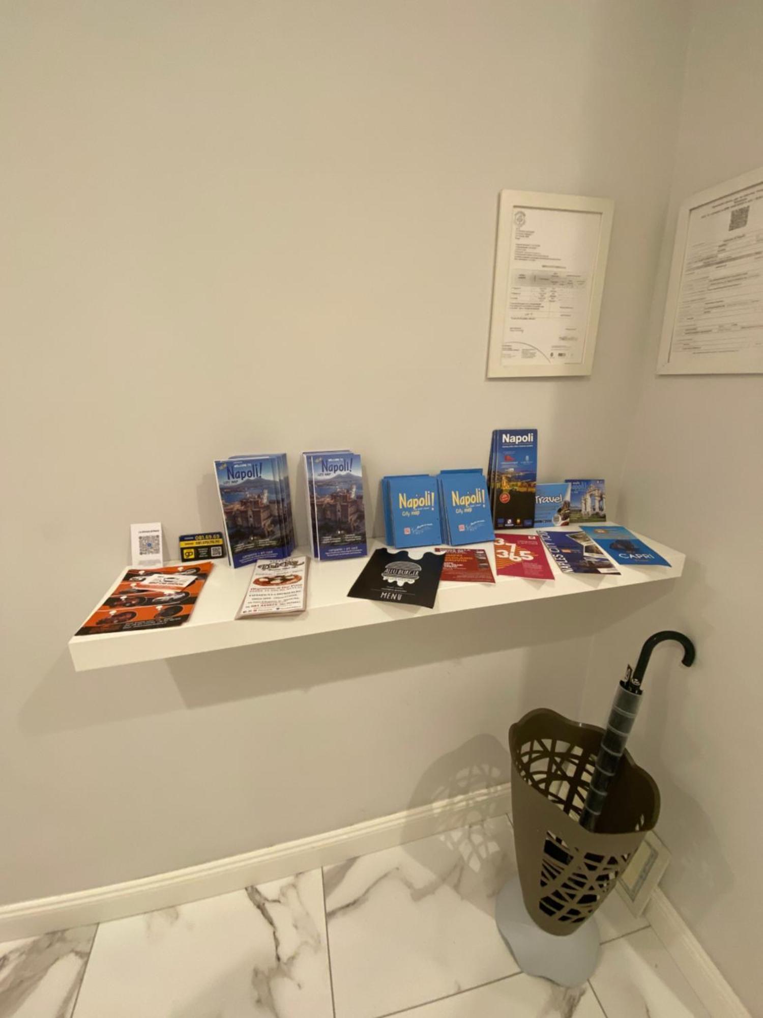 Bed and Breakfast La Dimora Di Marti " Vicino Al Centro Storico Di Napoli" Esterno foto