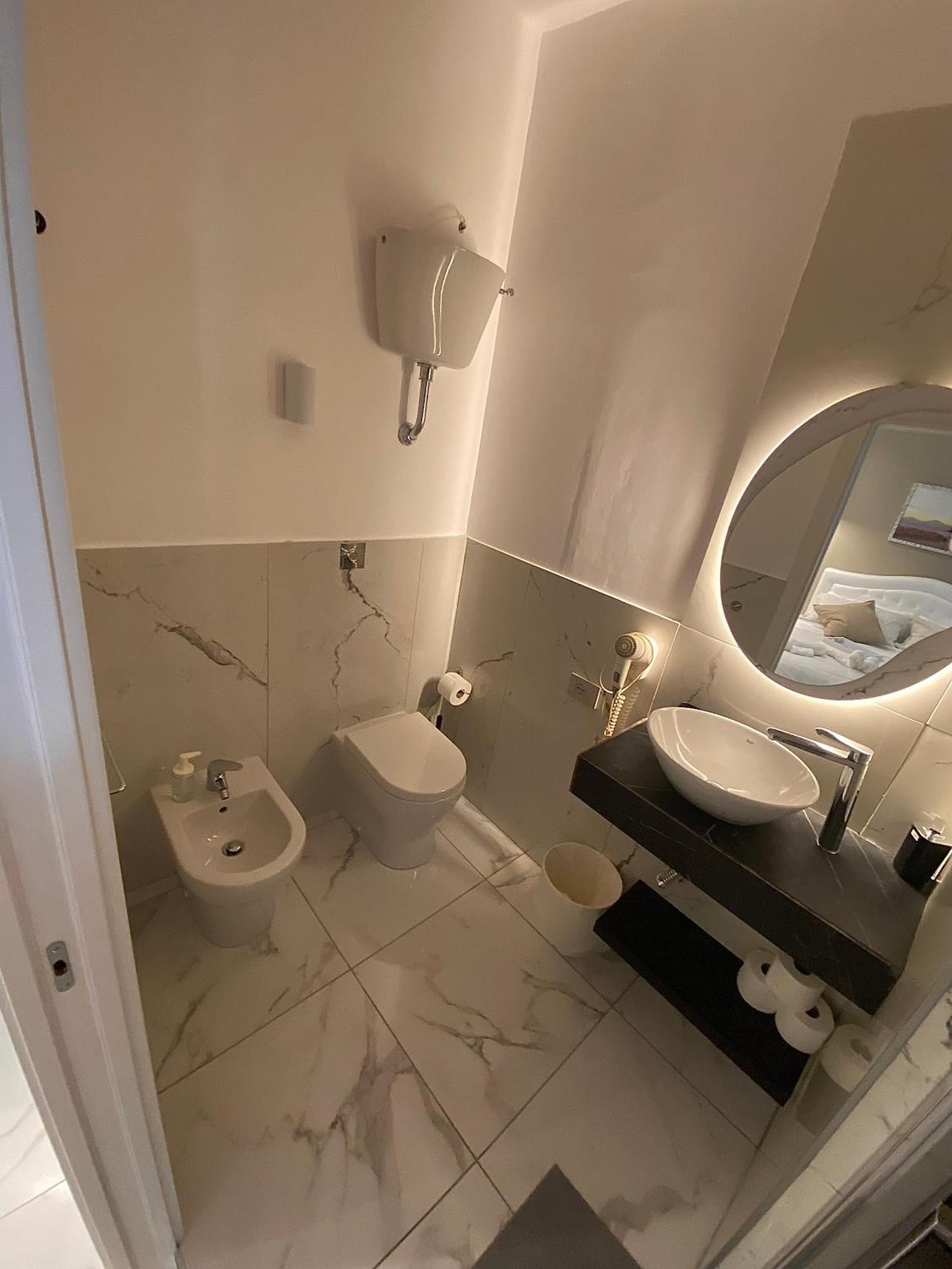 Bed and Breakfast La Dimora Di Marti " Vicino Al Centro Storico Di Napoli" Esterno foto