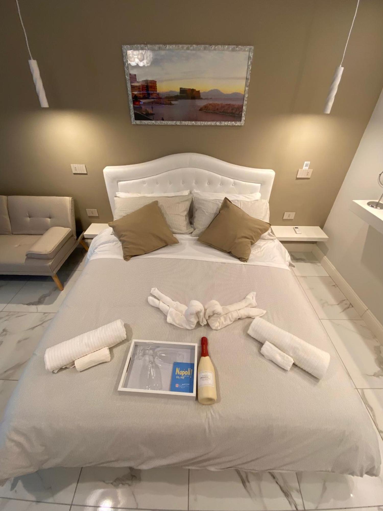 Bed and Breakfast La Dimora Di Marti " Vicino Al Centro Storico Di Napoli" Esterno foto