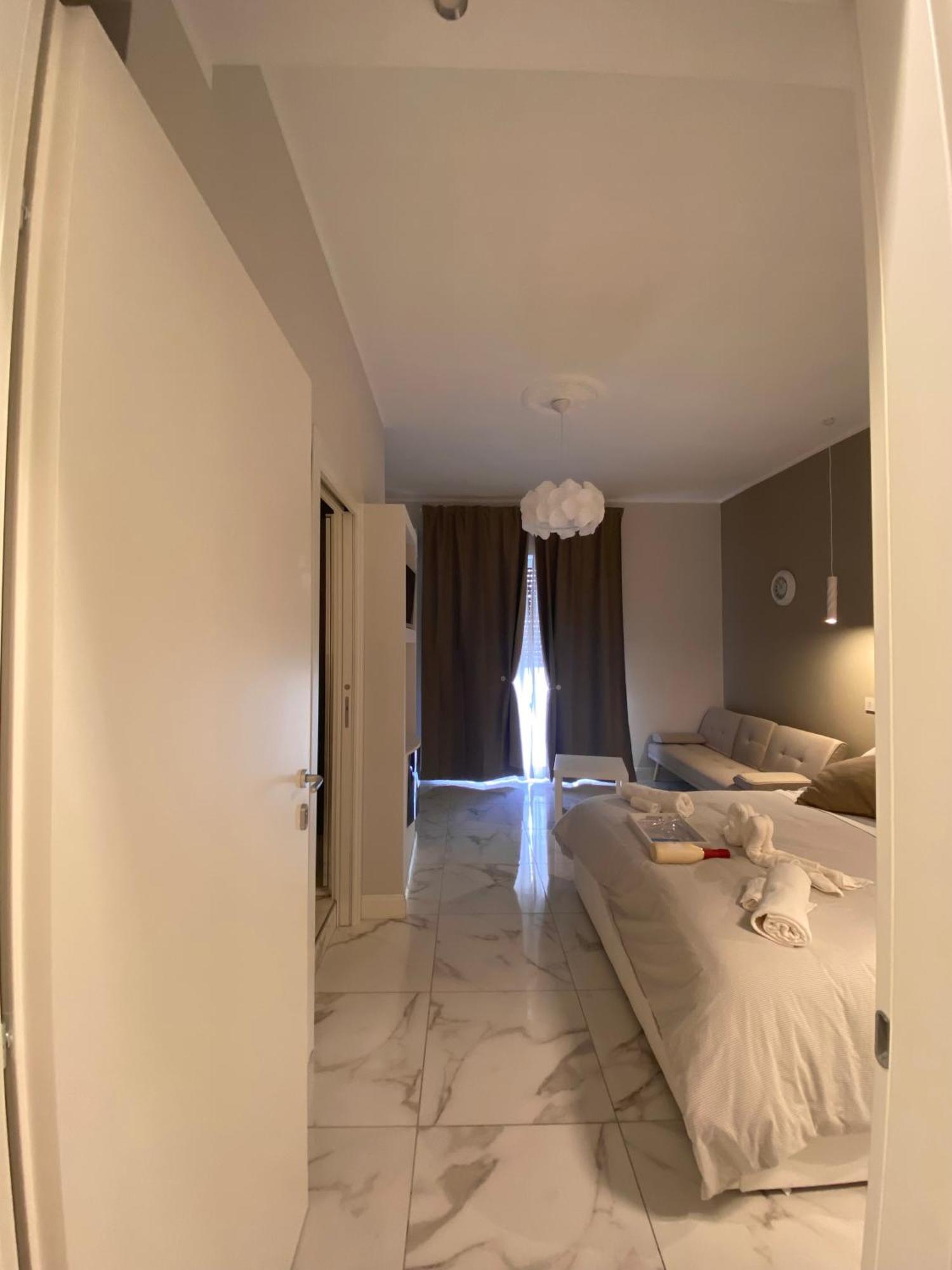 Bed and Breakfast La Dimora Di Marti " Vicino Al Centro Storico Di Napoli" Esterno foto